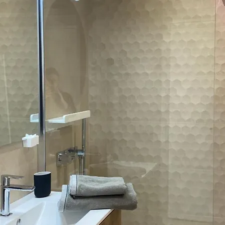 Luxury Studio Apartment